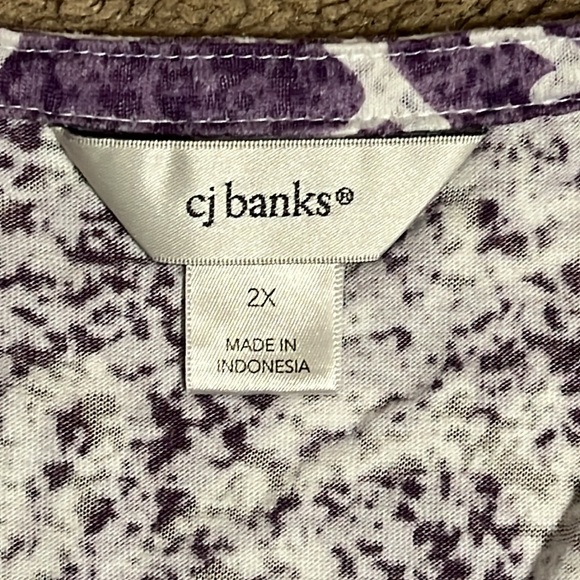 Christopher and Banks Top Size 2X - Picture 2 of 3